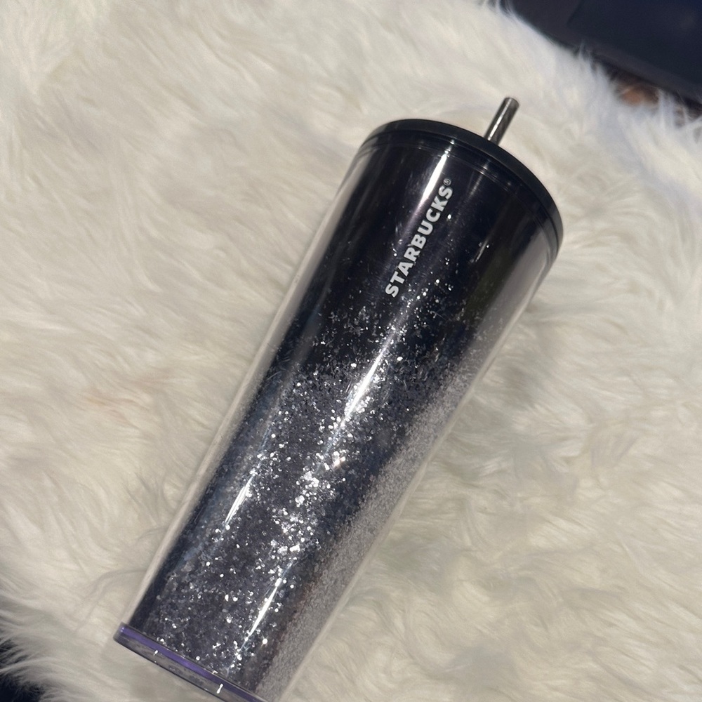 Starbucks Black & Silver Holiday 2019 Cascading Sno